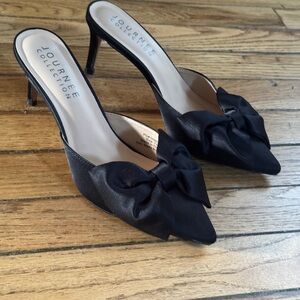 Journee Collection Black Bow Heels
